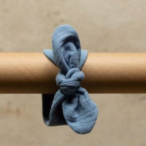 Opaska pin up muślinowa dla niemowlaka | GOTS | 0-3 mc | niebieska jeans