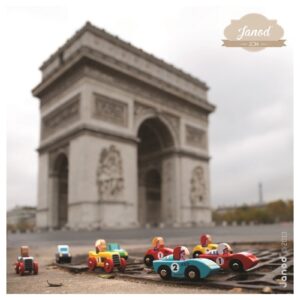 FORMUŁA 1 srebrna wyścigówka