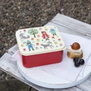 CZERWONY KAPTUREK śniadaniówka