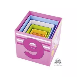 WIEŻA piramida z pudełek