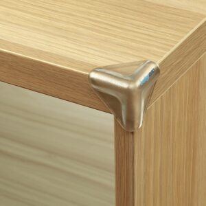 951 Zabezpieczenia do mebli. Narożniki