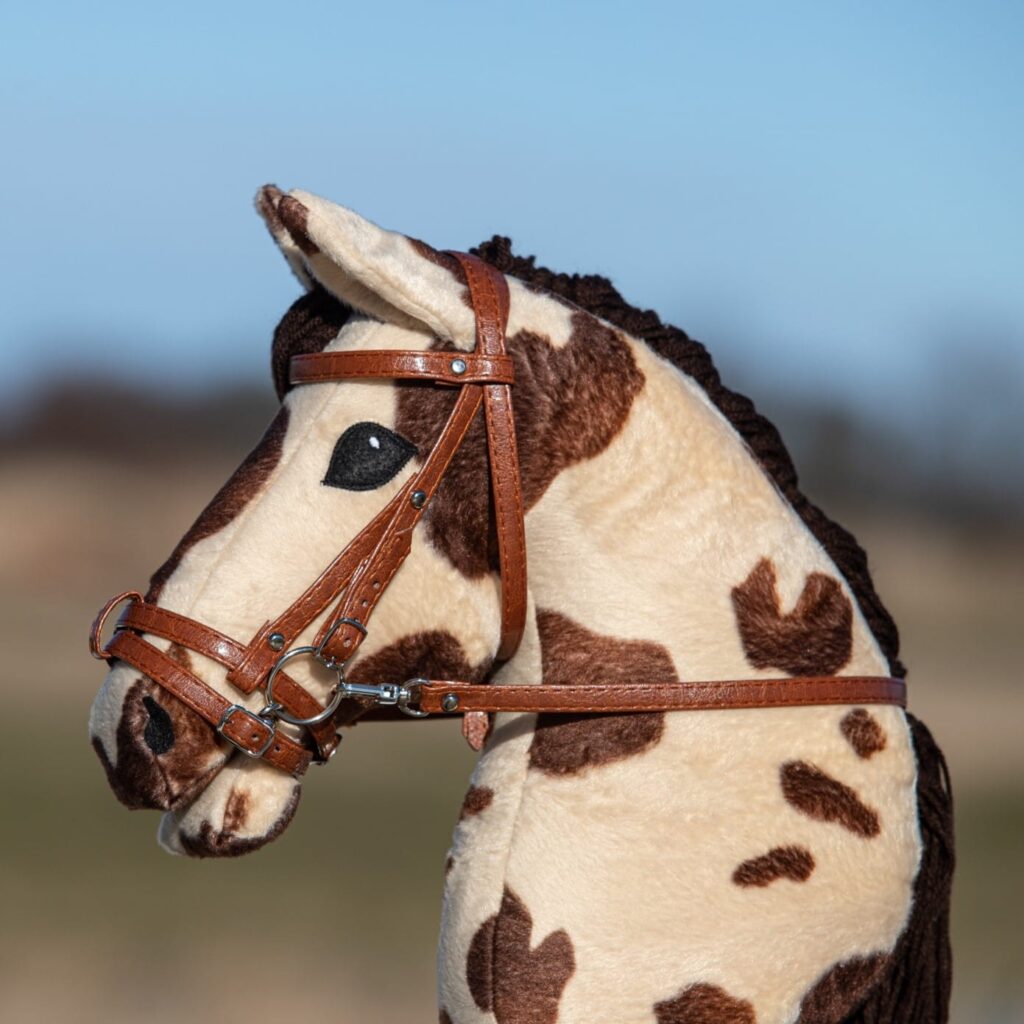 Hobby Horse Dakota - Srokaty (Konik na kiju) A3