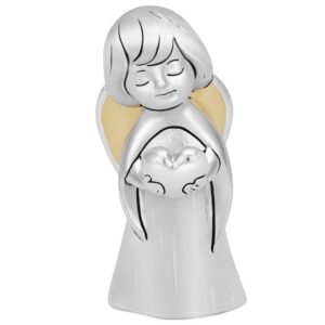 Posrebrzana figurka aniołka z sercem – pamiątka na Chrzest