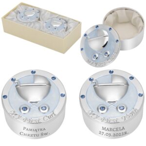 Na chrzest: błękitne puzderka na ząbek i pukiel z grawerem