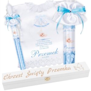 Na Chrzest: świeca i szatka niebieska z grawerem laserowym