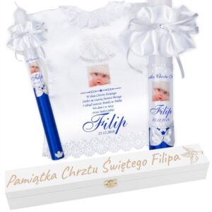 Chrzest: biała świeca i szatka z pudełkiem, grawer laserowy