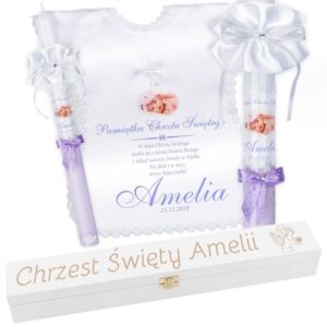 Zestaw na Chrzest: świeca i szatka, biały krzyż, z grawerem