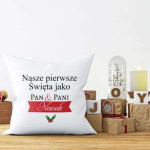 Poduszka na Pierwsze Święta z personalizowaną poszewką