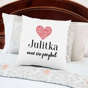 Poduszka na Dzień Kobiet Weź się przytul z personalizacją